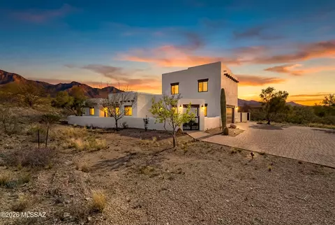 3790 E Tapia Dr, Vail, AZ 85641