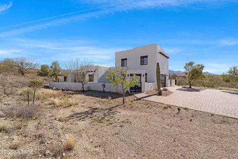 Exterior - 3790 E Tapia Dr, Vail, AZ 85641 photo 3 of 10