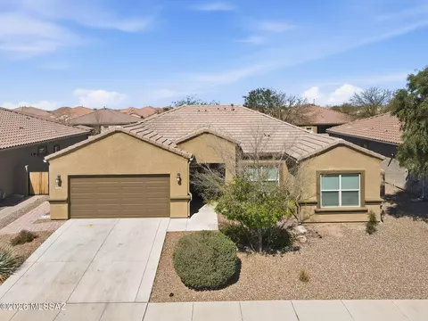 8872 W Curzon Rd, Marana, AZ 85653