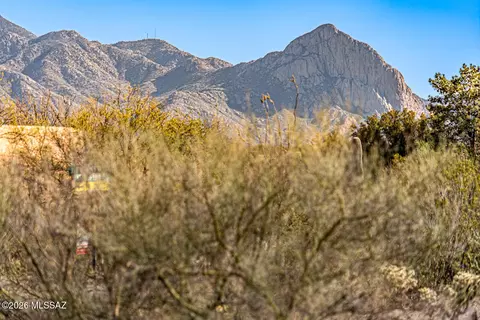 1192 Kent Spring Pl, Green Valley, AZ 85614
