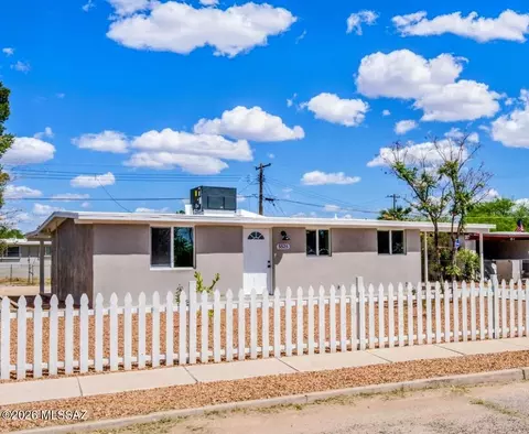 5525 S Alaska Dr, Tucson, AZ 85706