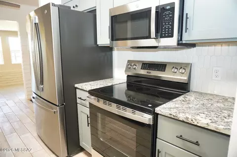 Kitchen - 905 E Clouse St, Pearce, AZ 85625 photo 1 of 6