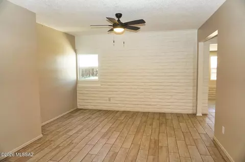 Living - 905 E Clouse St, Pearce, AZ 85625 photo 1 of 1