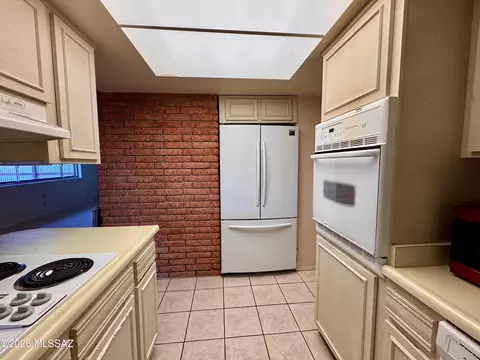 Kitchen - 1200 E Geneva St, Pearce, AZ 85625 photo 3 of 4