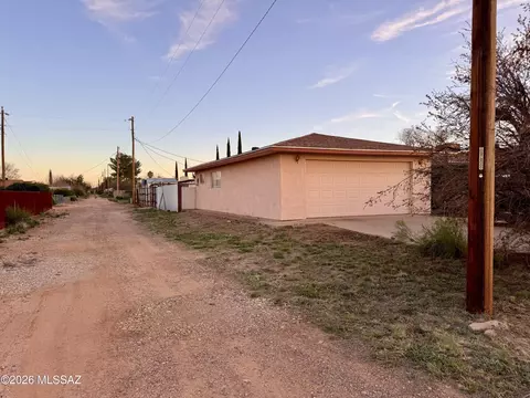 Exterior - 1200 E Geneva St, Pearce, AZ 85625 photo 4 of 4