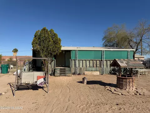 12620 N Hendricks Dr, Marana, AZ 85653