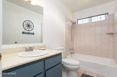 Bath - 7440 E 45th St, Tucson, AZ 85730 photo 3 of 4