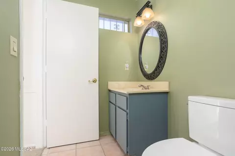 Bath - 7440 E 45th St, Tucson, AZ 85730 photo 2 of 4