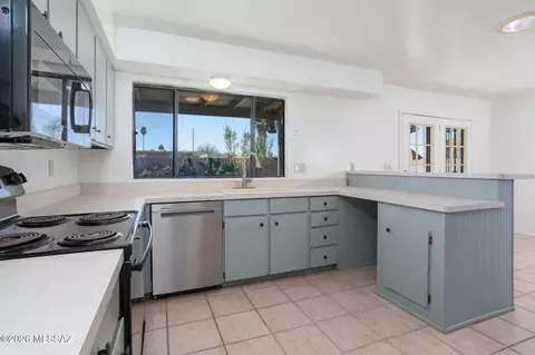 Kitchen - 7440 E 45th St, Tucson, AZ 85730 photo 1 of 5