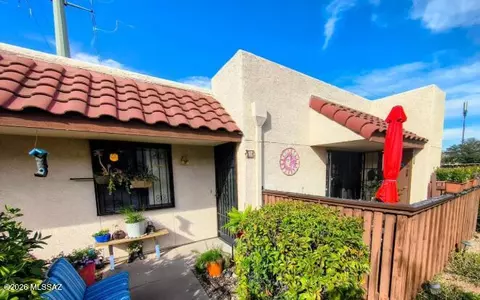 9420 E Speedway Blvd #10, Tucson, AZ 85710
