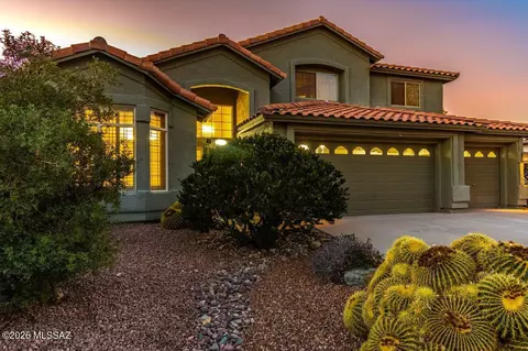 497 E Marshall Peak Dr, Oro Valley, AZ 85755