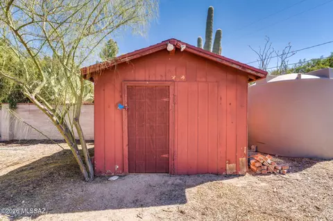 Exterior - 824 E Mitchell Dr, Tucson, AZ 85719 photo 14 of 14