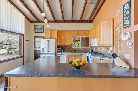 Kitchen - 824 E Mitchell Dr, Tucson, AZ 85719 photo 2 of 5