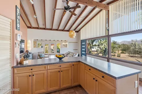 Kitchen - 824 E Mitchell Dr, Tucson, AZ 85719 photo 5 of 5