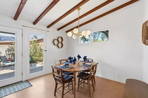 Dining - 824 E Mitchell Dr, Tucson, AZ 85719 photo 2 of 3