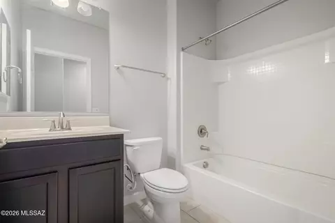 Bath - 12072 E Domnitch Dr, Vail, AZ 85641 photo 4 of 4