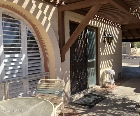 5181 N Tigua Dr, Tucson, AZ 85704
