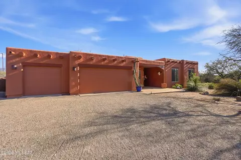 10250 E Winding Trl, Tucson, AZ 85749