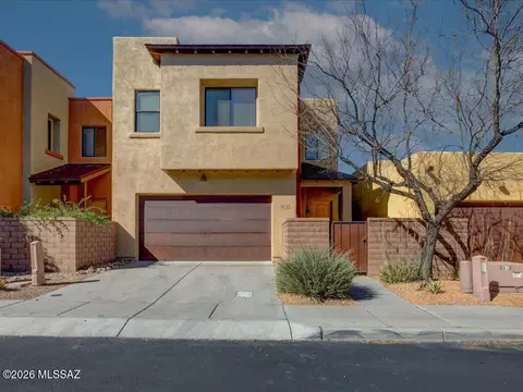 9537 E Ventaso Ci Cir E, Tucson, AZ 85715