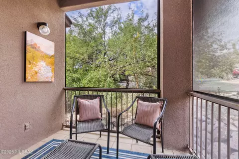 6655 N Canyon Crest Dr #12168, Tucson, AZ 85750