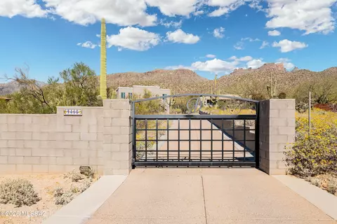 9465 E Sanctuary Pl, Tucson, AZ 85749