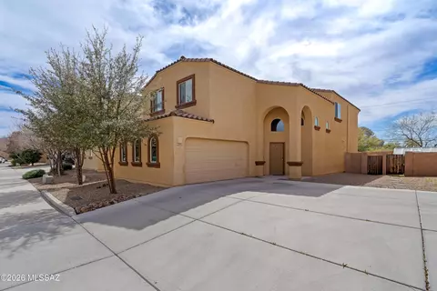 Exterior - 8878 E Abrams Loop, Tucson, AZ 85710 photo 2 of 7