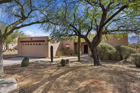 11230 N Placita Alameda Dorada, Tucson, AZ 85737
