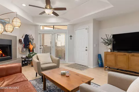 1200 E River Rd # G76, Tucson, AZ 85718