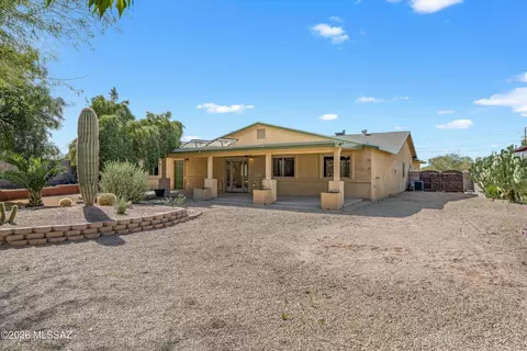 Exterior - 7940 E Constant Pl, Tucson, AZ 85730 photo 3 of 7