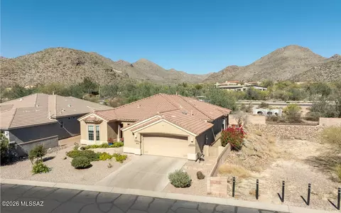 13806 N Heritage Canyon Dr, Marana, AZ 85658