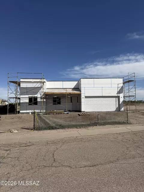 5583 S Swires Rd, Tucson, AZ 85746