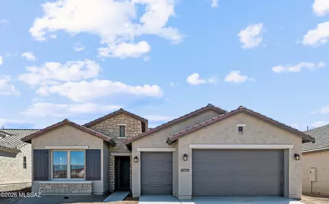 61701 E Travertine St, Oracle, AZ 85623