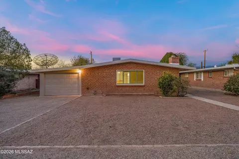 5819 E Rosewood St, Tucson, AZ 85711