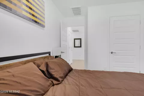 Bedroom - 8801 E Canyon Walnut Way, Vail, AZ 85641 photo 5 of 7