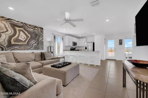 Living - 8801 E Canyon Walnut Way, Vail, AZ 85641 photo 1 of 2