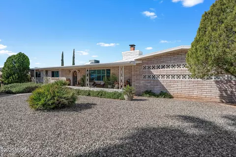 7355 N La Oesta Ave, Tucson, AZ 85704