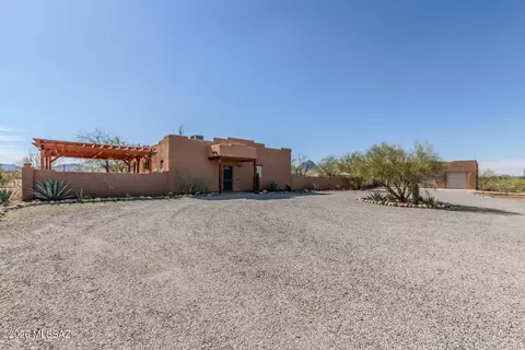 21151 W Mullins Ln, Marana, AZ 85653