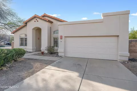 10621 E Northern Crest Dr, Tucson, AZ 85748