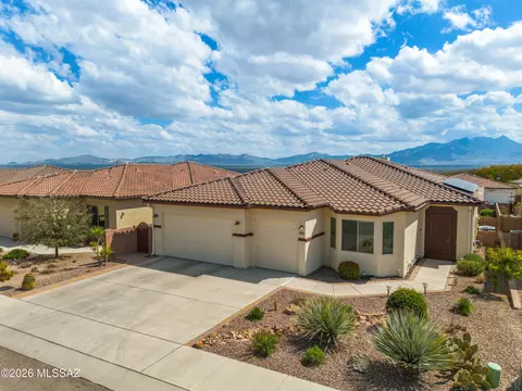 836 Camino Cerro La Silla, Green Valley, AZ 85614
