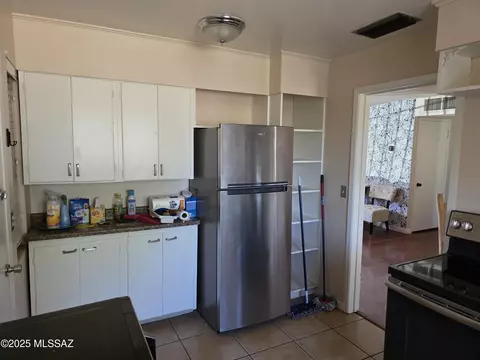 Kitchen - 849 E Copper St, Tucson, AZ 85719 photo 1 of 2