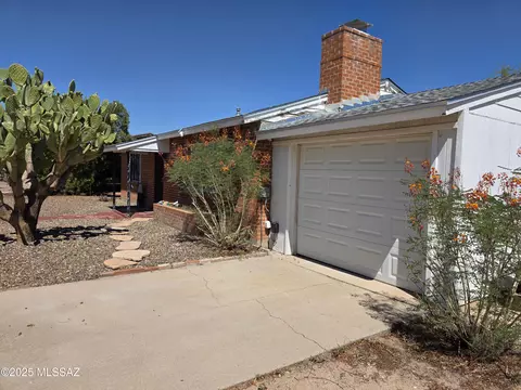 Exterior - 849 E Copper St, Tucson, AZ 85719 photo 2 of 3