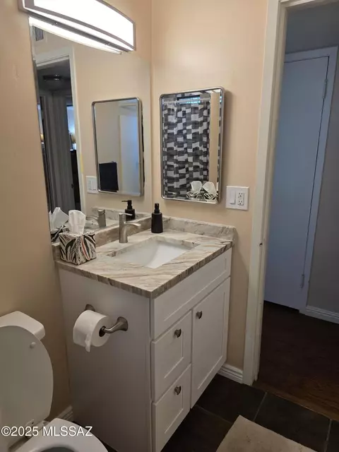 Bath - 849 E Copper St, Tucson, AZ 85719 photo 1 of 2