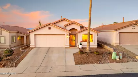 446 W Tara Danette Dr, Tucson, AZ 85704