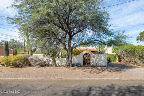 1209 N Stewart Ave, Tucson, AZ 85716