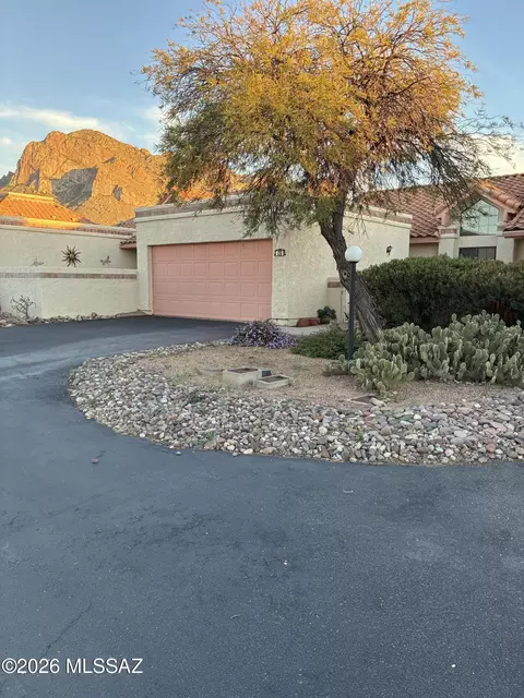 92 E Horizon Cir, Tucson, AZ 85737