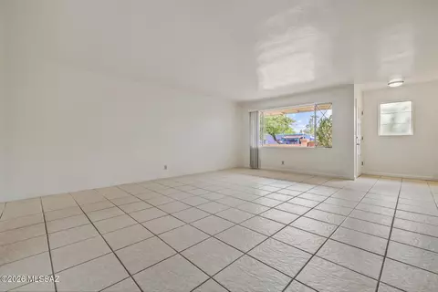 Living - 3201 E Fairmount St, Tucson, AZ 85716 photo 1 of 3