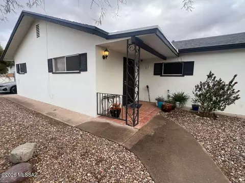 223 W 11th St, Casa Grande, AZ 85122