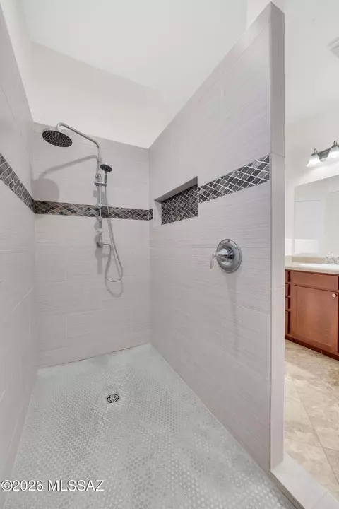 Bath - 168 W Sprint St, Vail, AZ 85641 photo 4 of 4