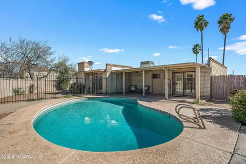 7855 E 34th St, Tucson, AZ 85710