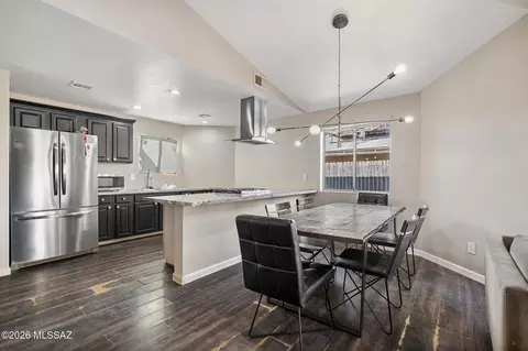 Dining - 836 E Oregon St, Tucson, AZ 85706 photo 1 of 3